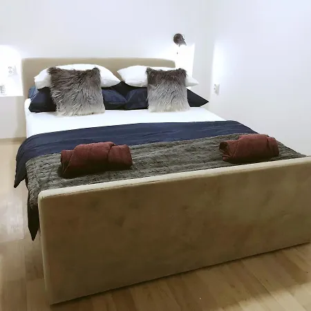 Gostinjska kuća Perello Old Town 3*