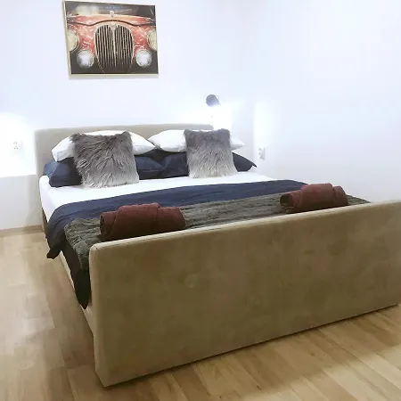 Gostinjska kuća Perello Old Town 3*