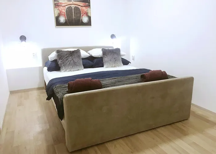 Penzion Perello Old Town 3*