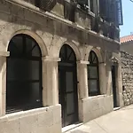 Πανσιόν Perello Old Town Σπλιτ