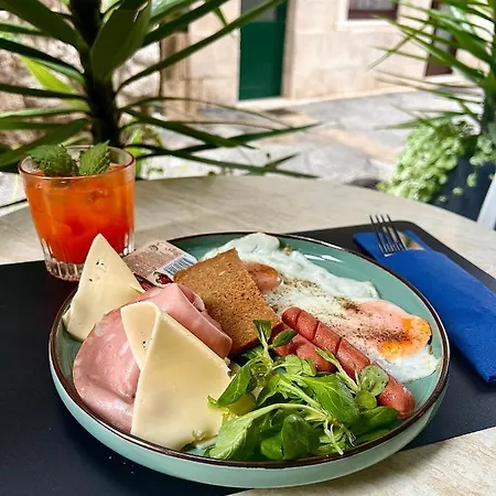 Perello Old Town 3* スプリト