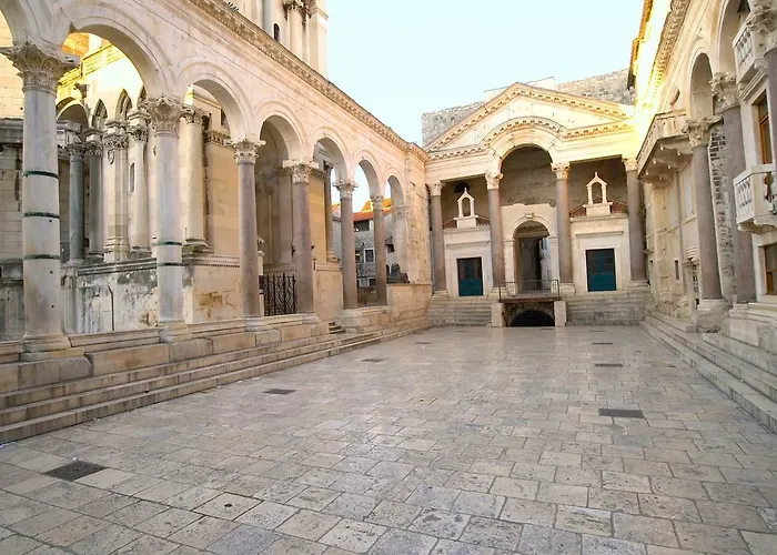 Perello Old Town